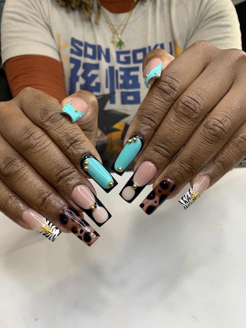 Sasha Essentials Private Nail Salon - beautiful nail artistry